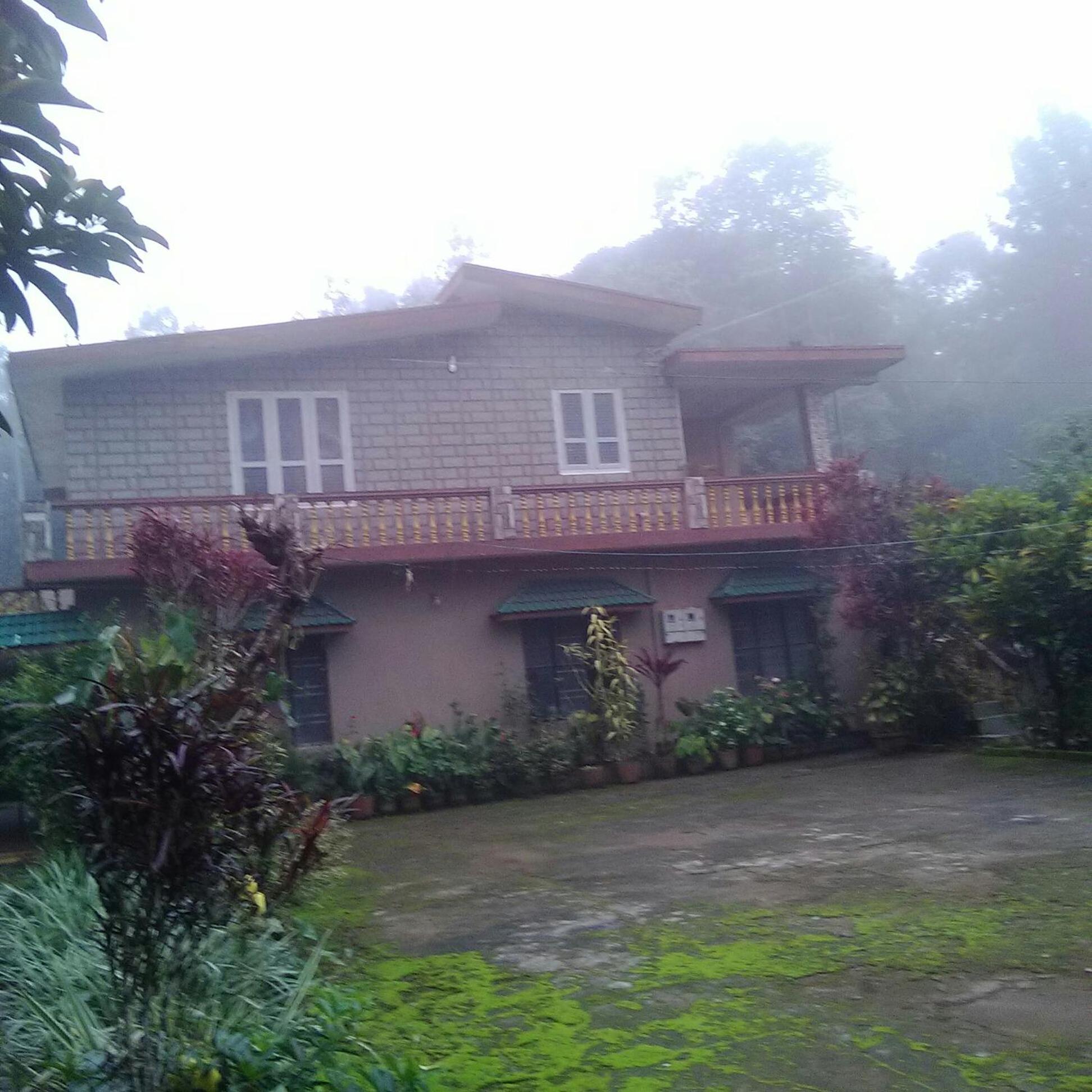 Hill Side Estate Lägenhet Madikeri Exteriör bild
